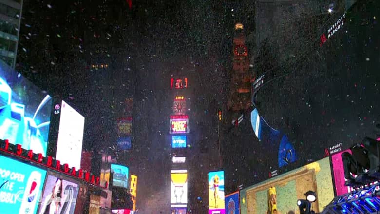شاهد… احتفالات نيويورك بحلول 2016 وسط إجراءات أمنية مشددة