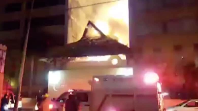 بالفيديو: حريق ضخم في بناية سكنية بالمكسيك