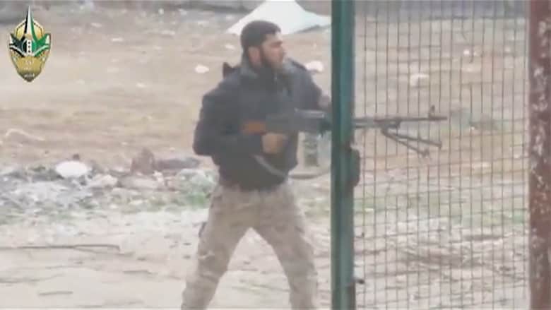 بالفيديو: الجيش السوري يتقدم في جنوب البلاد.. والمعارضة تتهم "الدب الروسي" بذبحها وقتلها