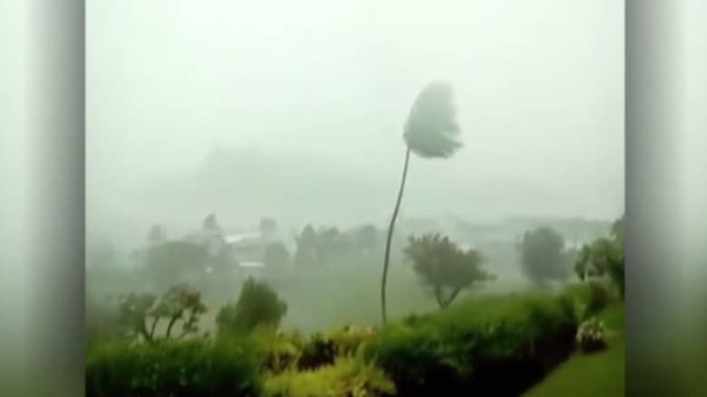 بالفيديو: الرعب يسيطر على جزر فيجي مع وصول أقوى إعصار في تاريخها