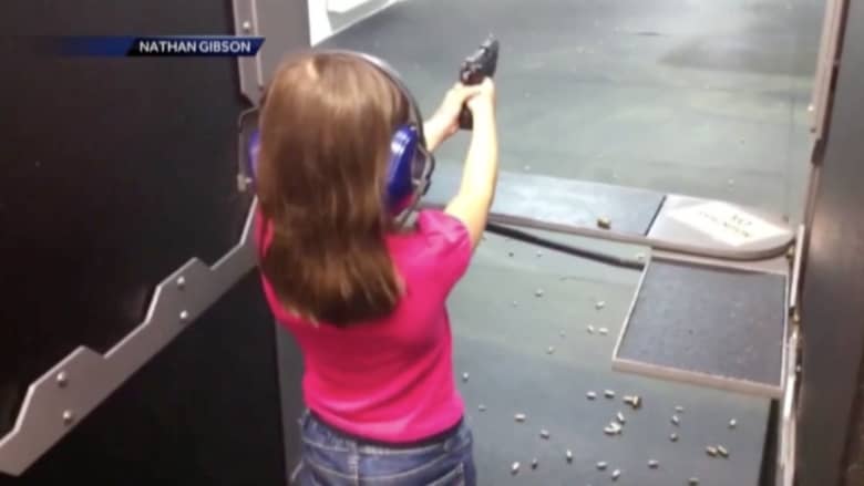 بالفيديو: مشروع قانون يسمح للأطفال بحمل السلاح يثير الجدل في أمريكا