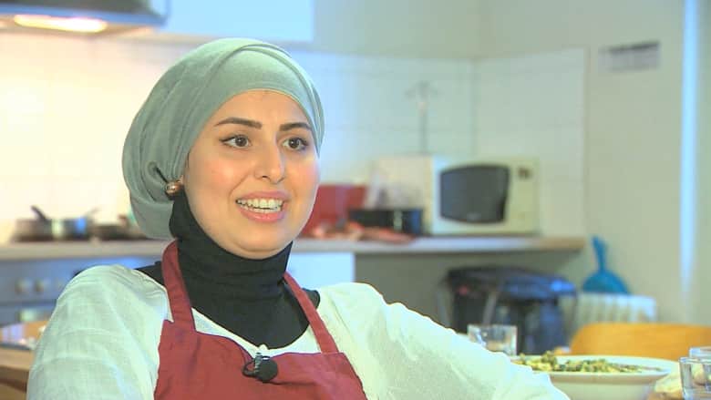 بالفيديو: ملكة المطبخ السورية تعيد بدء حياتها في ألمانيا