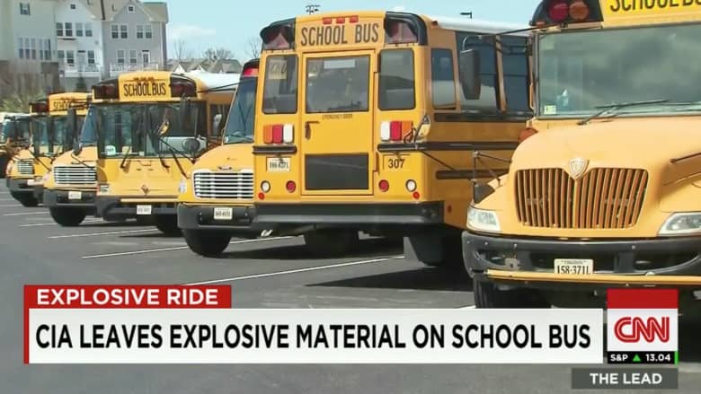 بالفيديو: CIA تترك عن طريق الخطأ مواد متفجرة في محرك حافلة مدرسية