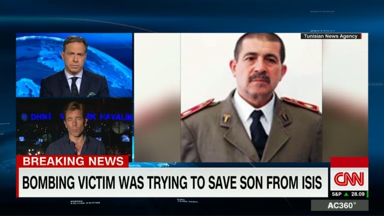 بالفيديو: في محاولة لإنقاذ ابنه من داعش.. أصبح هذا الرجل ضحية هجوم مطار اسطنبول