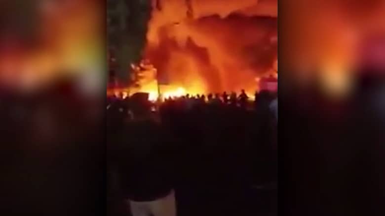 بالفيديو: أكثر من 125 قتيلاً في تفجير بغداد.. وداعش يتحمل المسؤولية