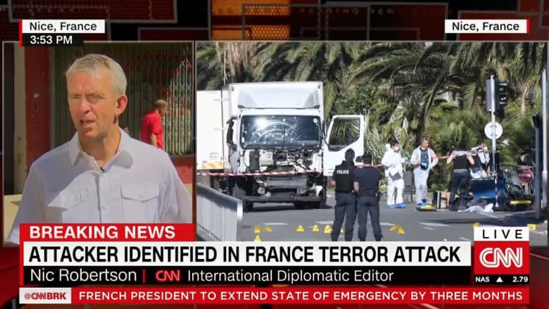 شاهد.. مراسل CNN من أمام شقة منفذ هجوم نيس يكشف تفاصيلا عن حياة بوهلال الشخصية