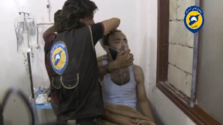 نشطاء سوريون ينشرون فيديو يزعم استخدام غاز الكلورين في إدلب