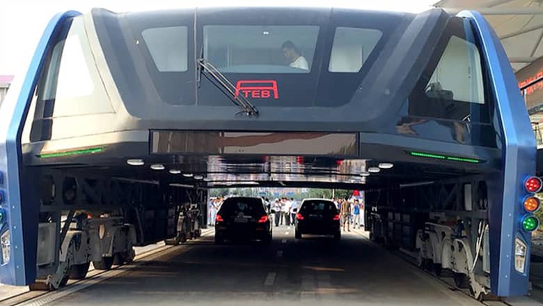 الحافلة "الآكلة للسيارات" حقيقة وشيكة في الصين