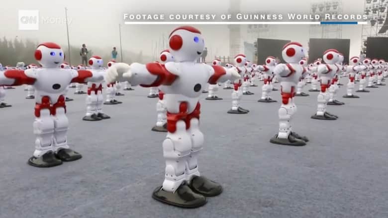 1007 روبوتات تحصد رقماً قياسياً عالمياً للصين.. فما هو؟