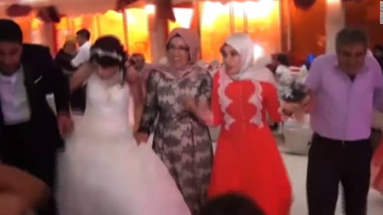 تفجيران انتحاريان يدمران زفافين في تركيا خلال أيام