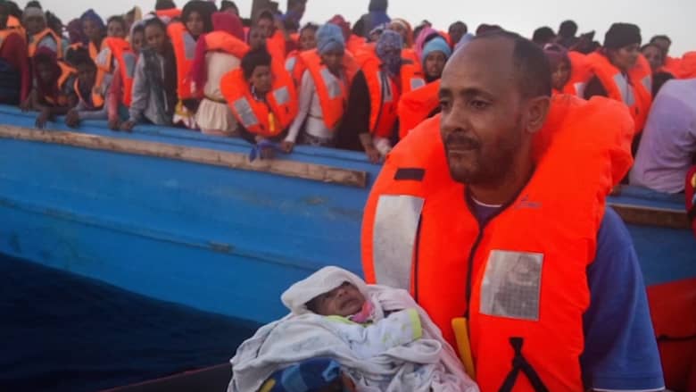خفر السواحل الإيطالية تنقذ 6500 مهاجر في البحر المتوسط