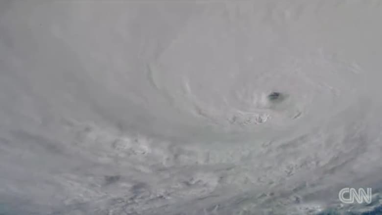 شاهد إعصار ماثيو من الفضاء