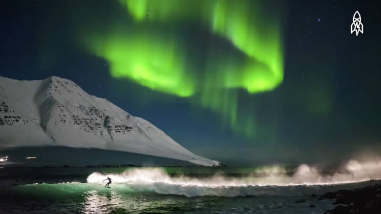 مصّور تحدى التجمد القطبي بأقوى عاصفة منذ 25 عاماً