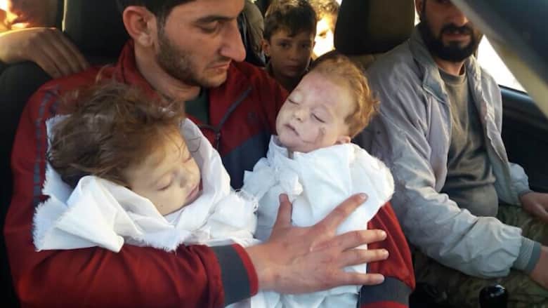 قصة تفطر القلب.. سوري يروي كيف خسر 25 فرداً من عائلته بالهجوم الكيماوي