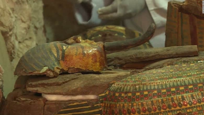 مصر: اكتشاف 8 مومياوات وتوابيت وتماثيل تعود إلى 3500 عام