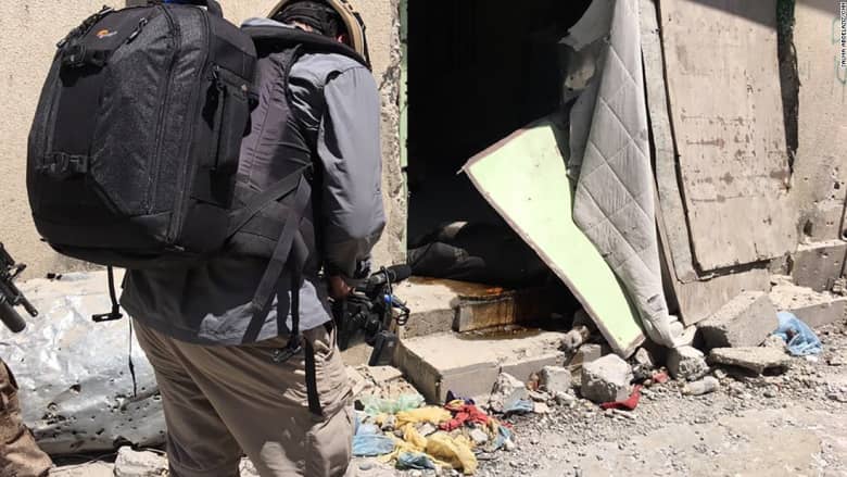 عدسة CNN ترصد آخر فصول الحرب في الموصل.. نهاية داعش باتت قريبة 