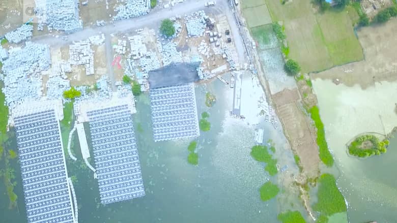 مزرعة للطاقة الشمسية تطفو فوق منجم للفحم بالصين