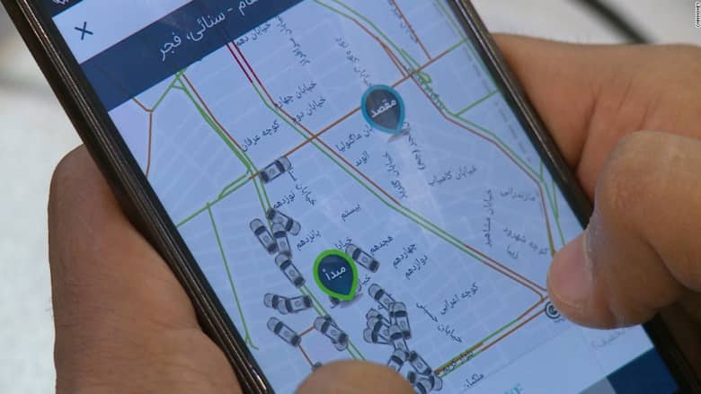 هل يستحوذ تطبيق "أوبر" الإيراني على شوارع طهران؟