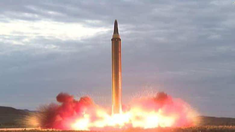 شاهد.. لحظة إطلاق كوريا الشمالية صاروخ بالستي عبر الأجواء اليابانية