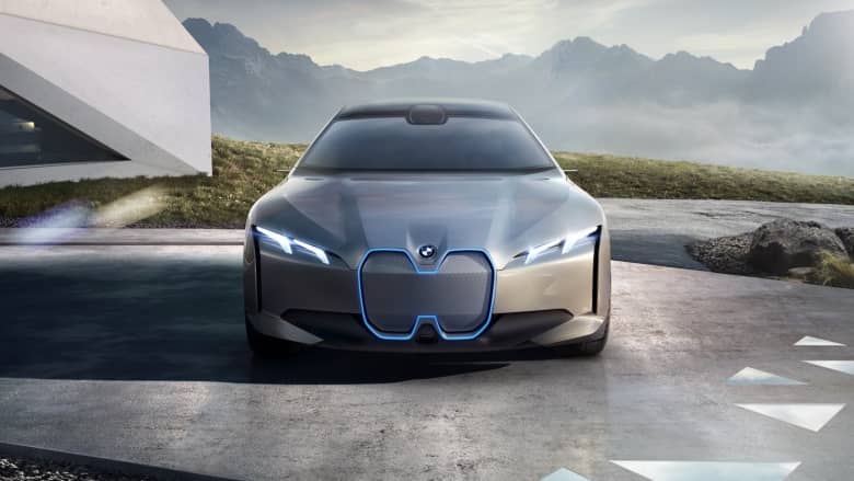 كهربائية وسريعة وذاتية القيادة.. هذا هو شكل سيارات المستقبل