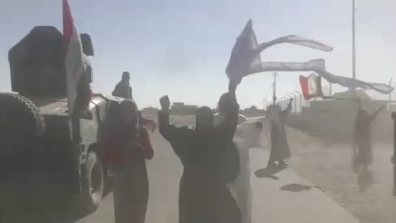 شاهد.. احتفالات بعد تحرير مركز الحويجة من قبضة داعش