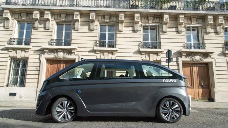 "نافيا" تكشف عن أول سيارة أجرة ذاتية القيادة