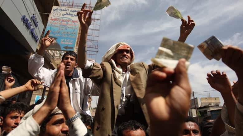 أمريكا: الحرس الثوري يزوّر العملة اليمنية لتمويل عملياته
