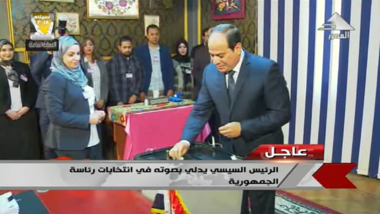 شاهد.. السيسي يدلي بصوته في الانتخابات الرئاسية المصرية