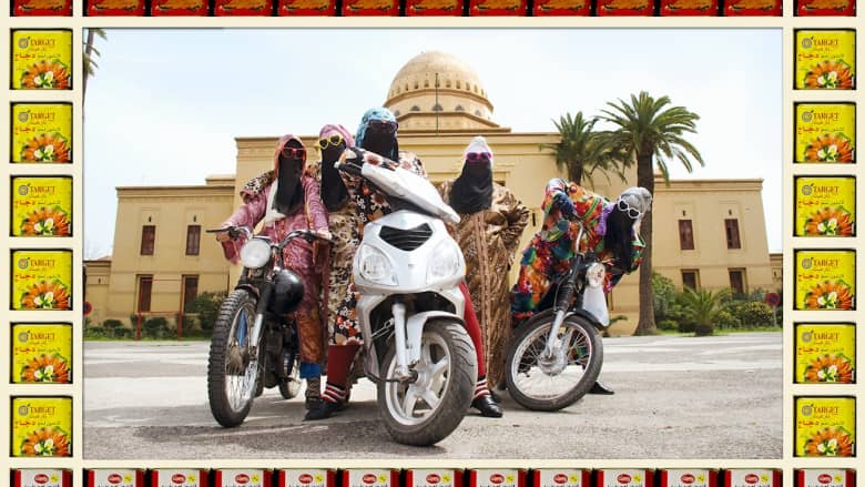 هذه "عصابة" النساء بدراجاتهن النارية في مراكش