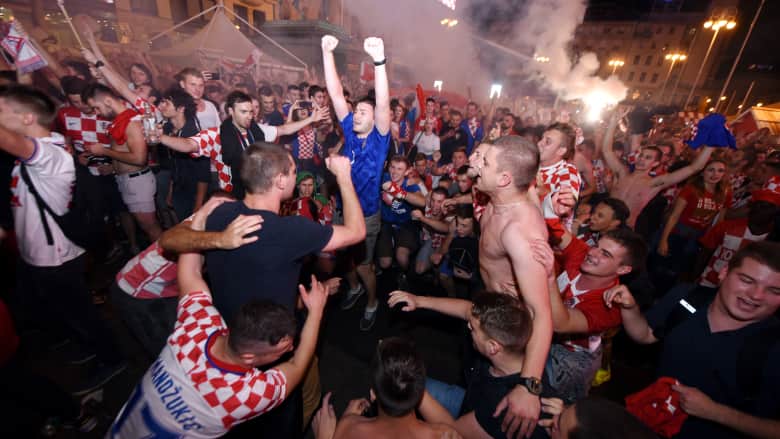 هكذا احتفلت كرواتيا بتأهل فريقها لنهائي كأس العالم