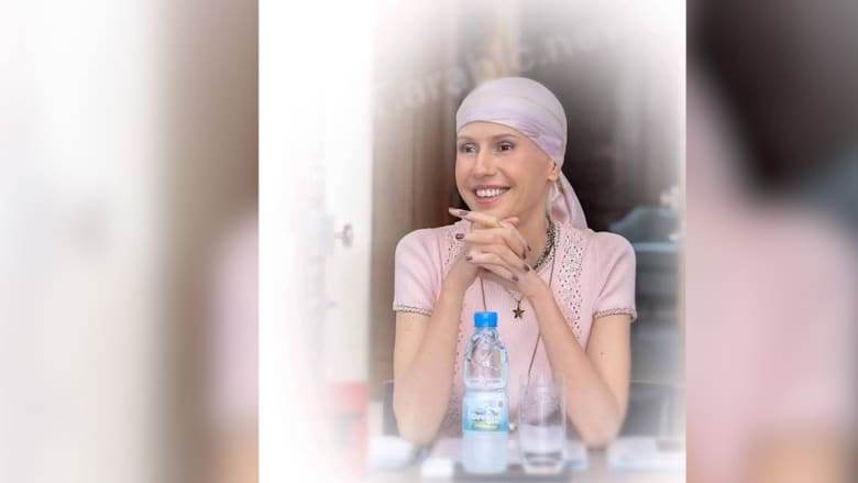 بعد بدء علاجها من السرطان.. كيف بدت أسماء الأسد؟