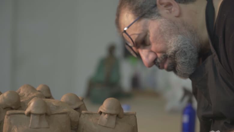 فنان عراقي يحكي قصة وطن بمجسمات برونزية، فما سر بدانتها؟