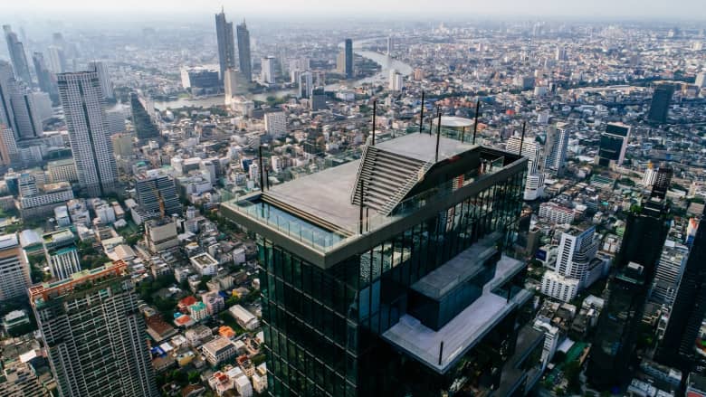 bangkok-tallest-building-new-skywalk.jpg