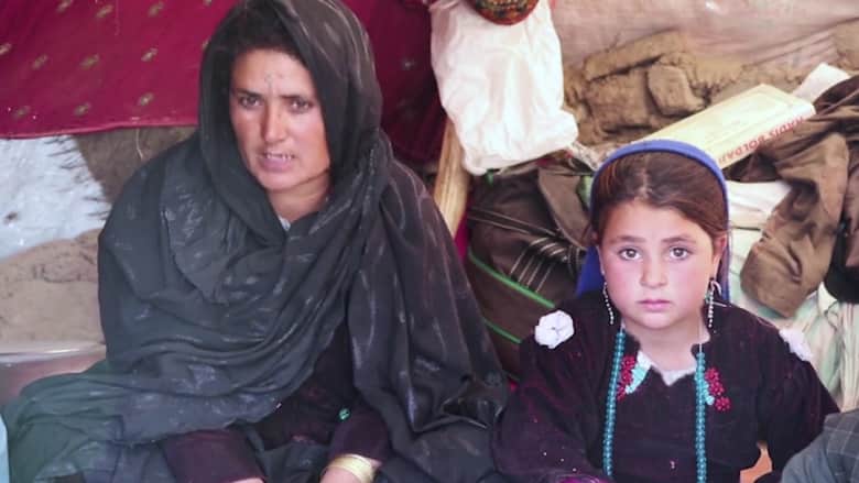 حصري: بسبب المجاعة.. أفغان يبيعون فلذات أكبادهم مقابل المال
