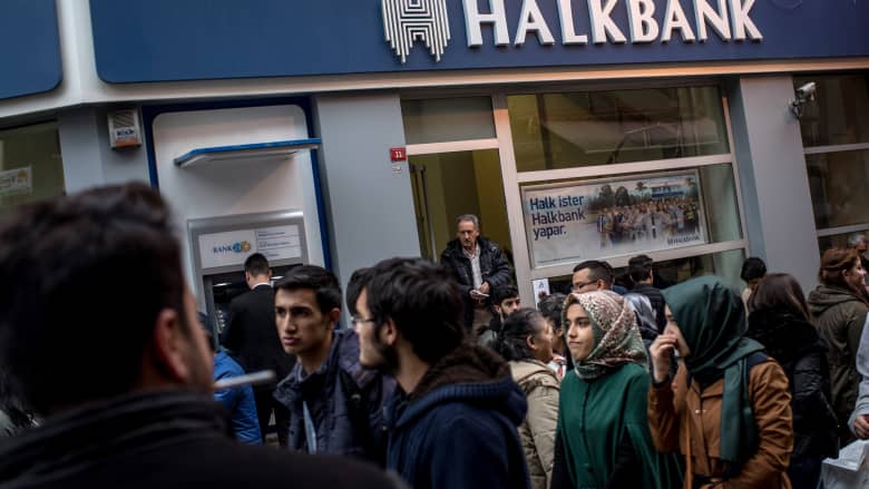 تقرير: تراجع شديد في قوة العلامات التجارية لبنوك تركيا وطفيف