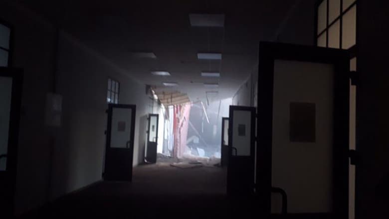 فيديو يظهر لحظة انهيار جزئي لجدران جامعة في روسيا