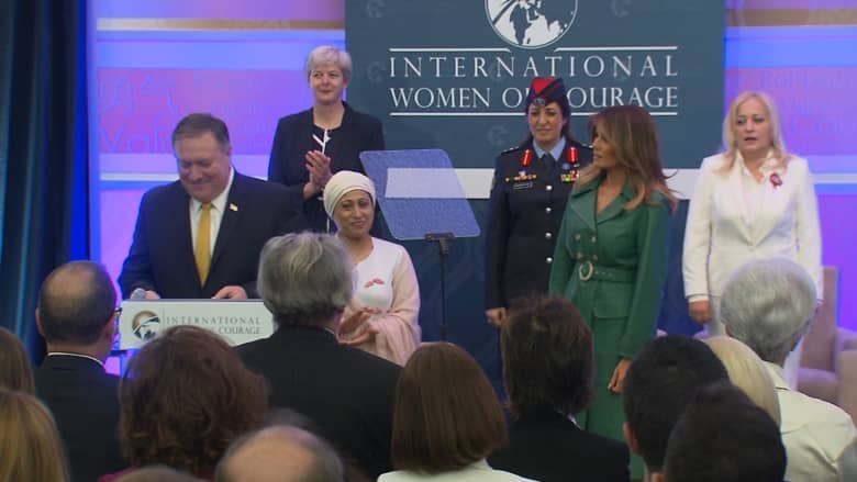 ميلانيا ترامب تسلم ماما ماجي وخالدة الطوال جائزة "الشجاعة"