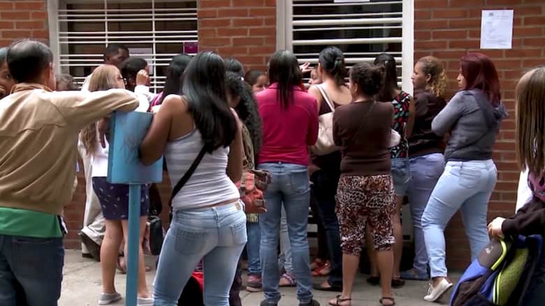 "ضرورة ملحة".. فنزويليات يسعين لإجهاض أطفالهن بسبب الأزمة