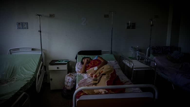 في فنزويلا.. المستشفيات أخطر من المنازل
