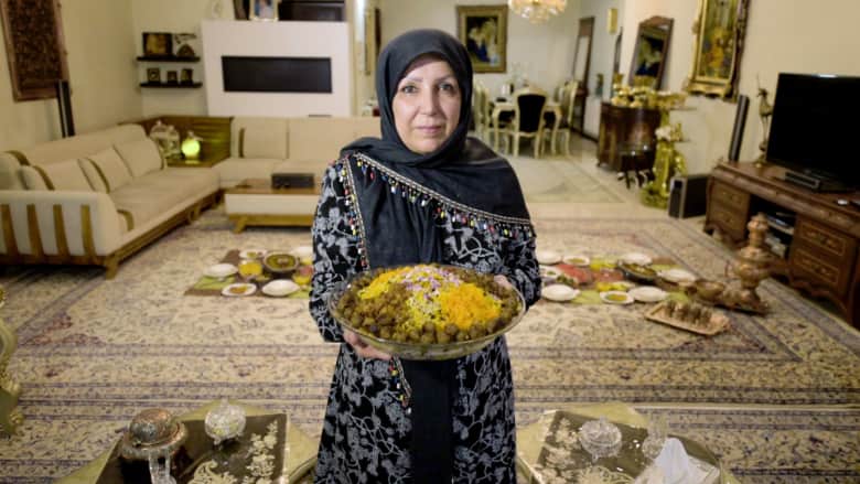 ما هو الطبق الأساسي على مادة إفطار رمضان في إيران؟
