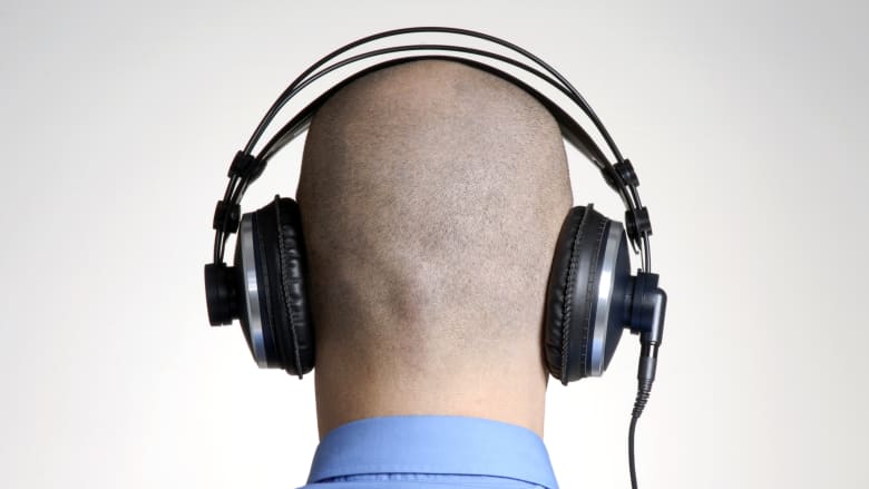 كيف يمكن للاستماع إلى الموسيقى أن يساعد في تلف الدماغ؟
