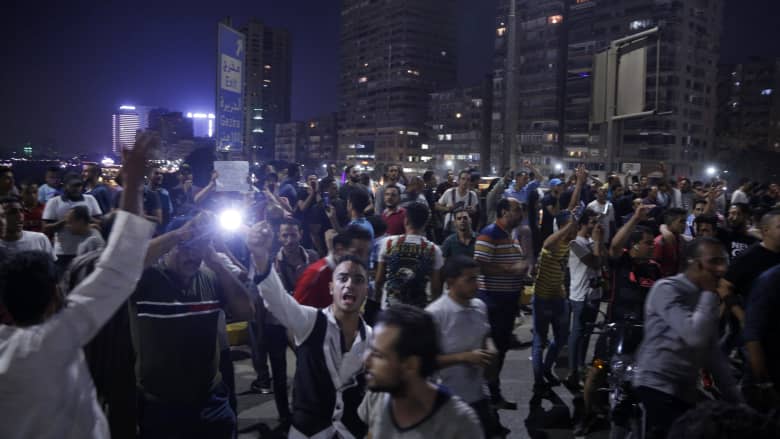 مظاهرات قرب ميدان التحرير ضد رئيس مصر عبدالفتاح السيسي