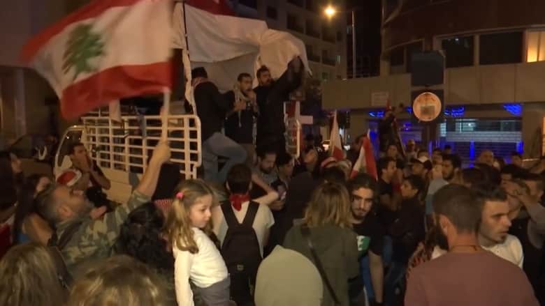 أكاديمية لبنانية توضح لـCNN التحول بشعارات المتظاهرين