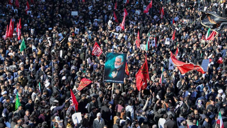 مقتل عشرات الإيرانيين بتدافع خلال تشييع سليماني