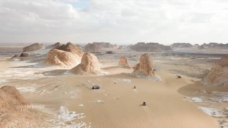 الصحراء الغربية بمصر.. عش المغامرات وكأنك خارج كوكب الأرض