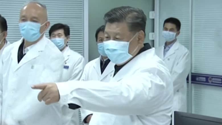 رئيس الصين يظهر بقناع الوجه أثناء تفقد جهود مكافحة كورونا