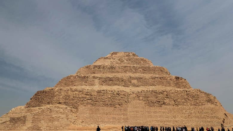 بعد ترميم استمر 14 عامًا.. مصر تعيد فتح هرم زوسر الأقدم في العالم أمام الزوار