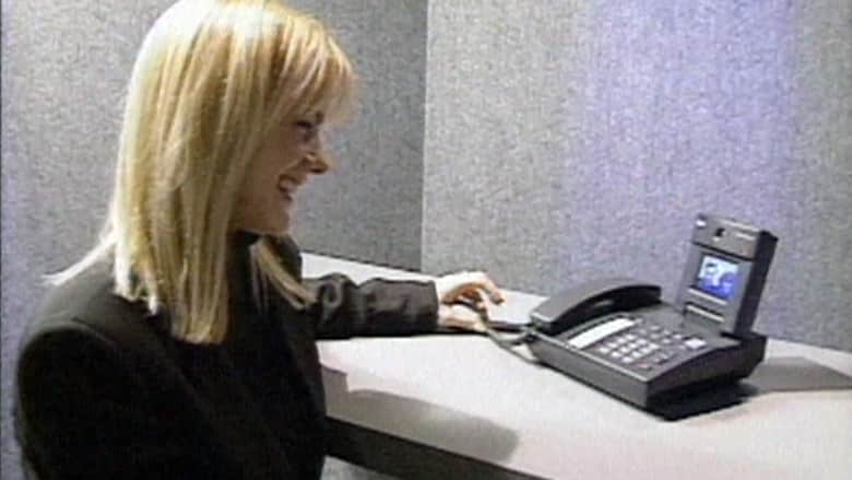 قبل ظهور زووم.. هكذا كانت مكالمات الفيديو في عام 1992