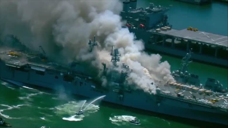 تفاصيل حريق وانفجار السفينة الحربية الأمريكية في كاليفورنيا