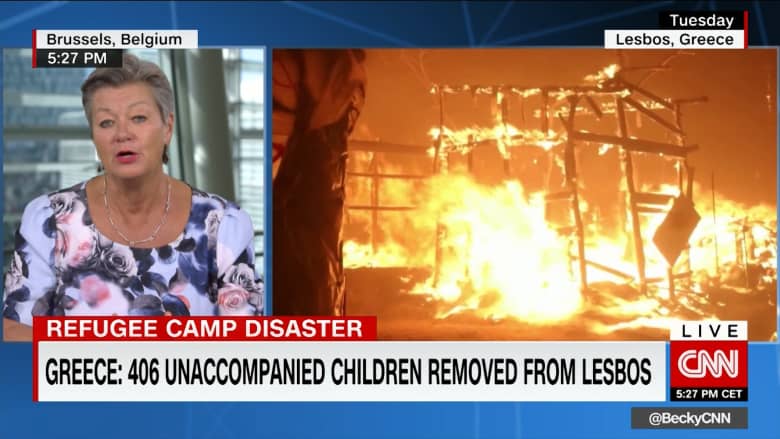 الاتحاد الأوروبي: موقف موريا "خطير".. وننتظر الترحيب بأطفال المخيم